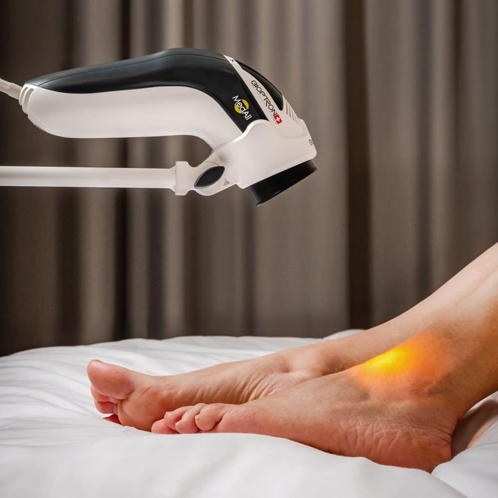 BIOPTRON MedAll with floor stand - Image 7