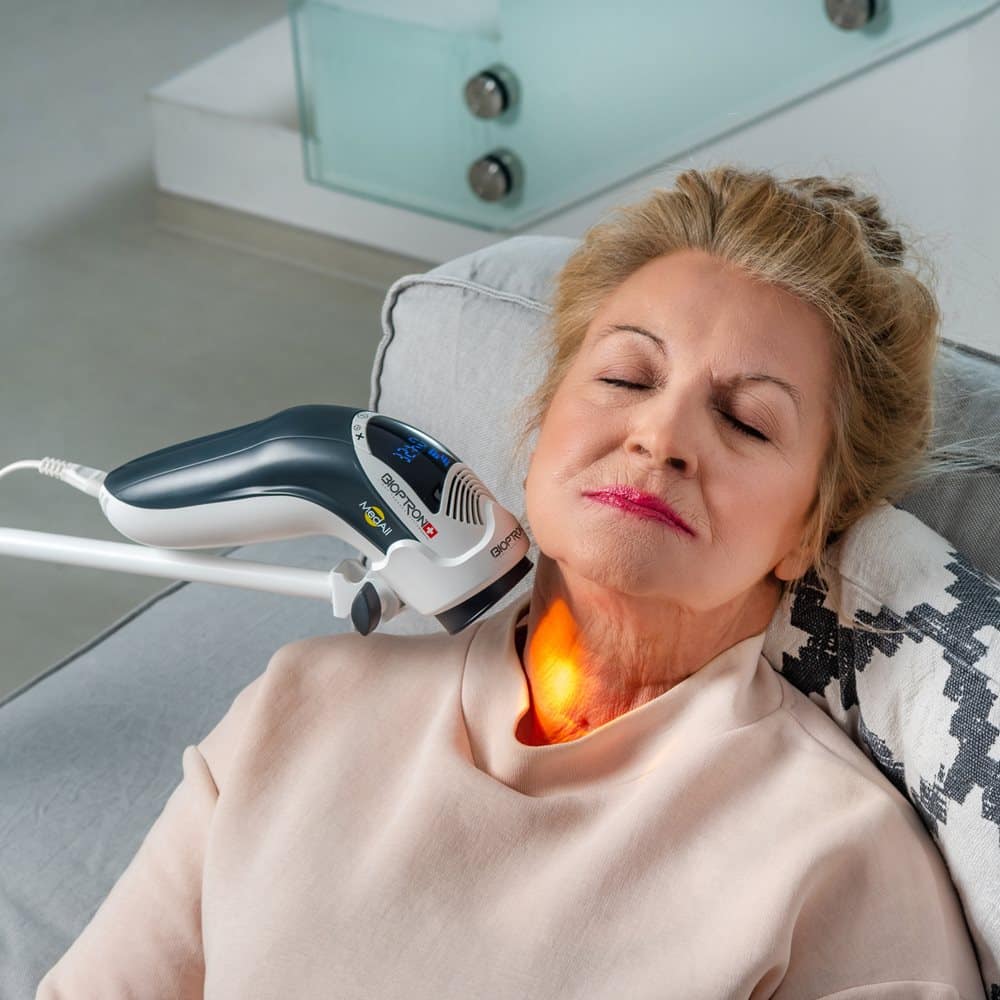 BIOPTRON MedAll with floor stand - Image 8